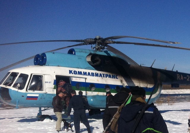 Спасенных с острова усинских охотников попросили заплатить за перелет